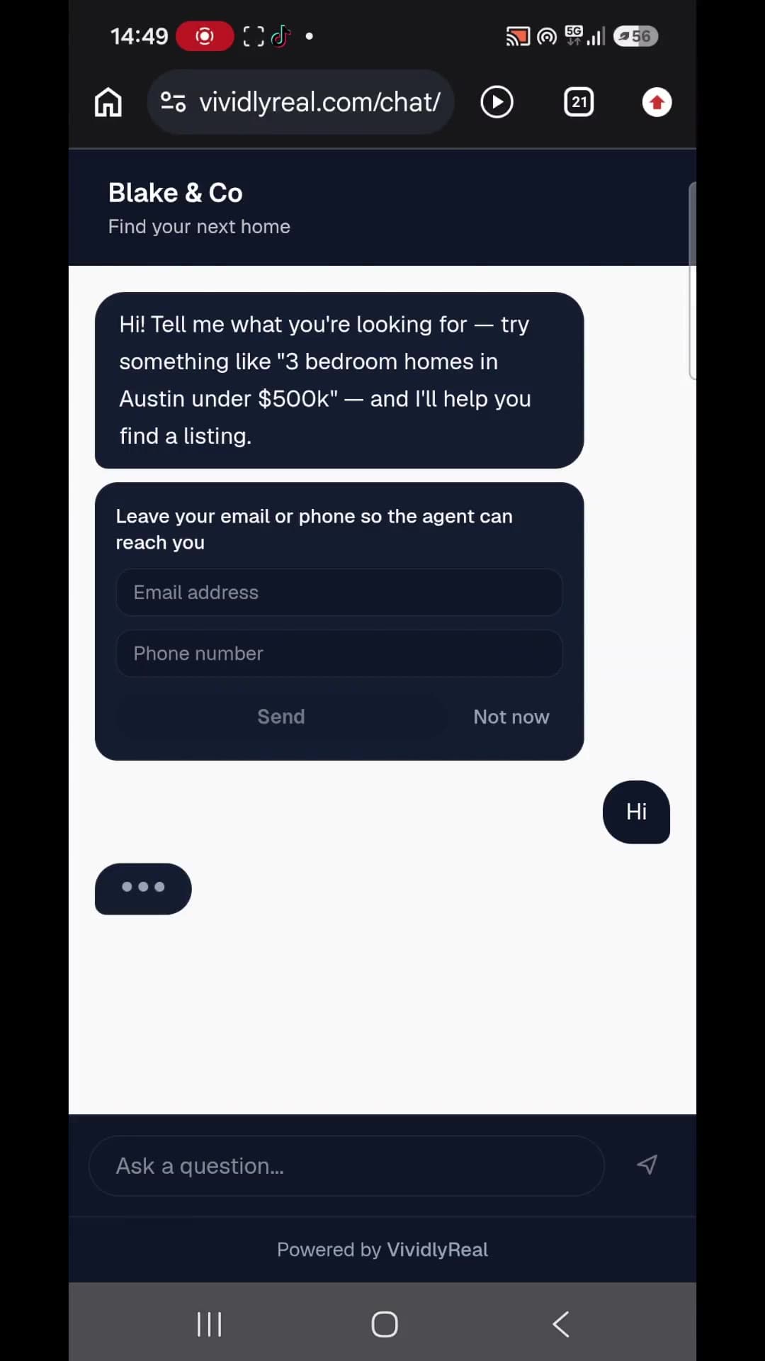 VividlyReal AI chatbot widget answering a visitor's question on a live listing page